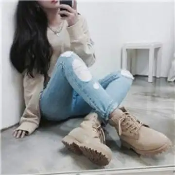 席地而坐的魄气,女生头像图片-回车桌面