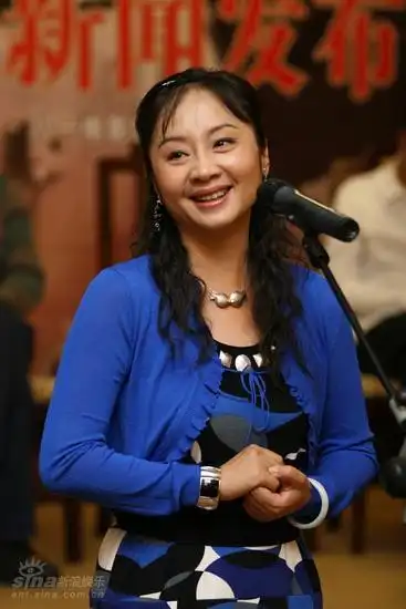 图文:《夜来香》关机 唐静