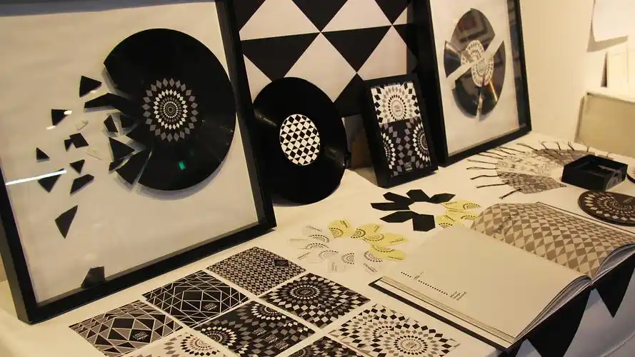 华南师范大学美术学院 2012视觉传达系毕业设计作品