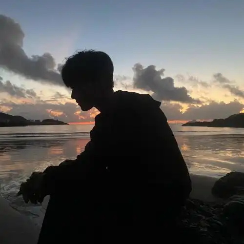 帅气男生头像真人版高清图片帅帅的温暖你整个冬天