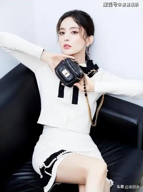 古力娜扎大胆挑战"金丝裙",化身妖艳舞娘,这颜值和身材绝了!