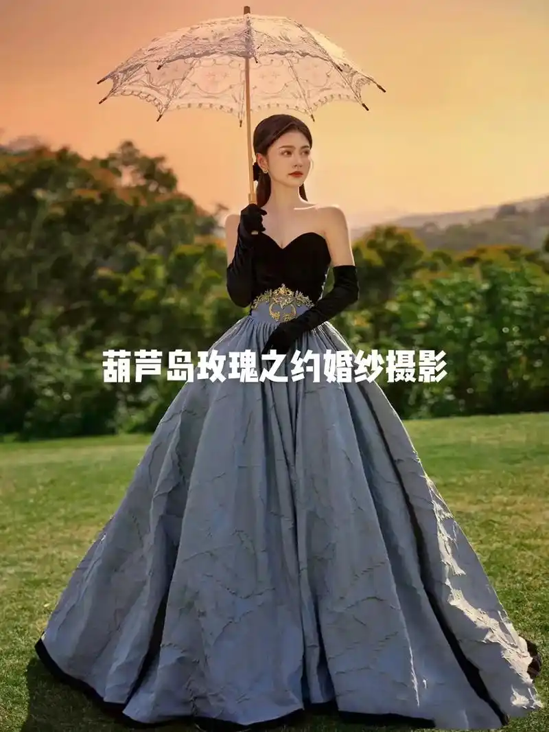 文案没有故事    故事都在照片里#赫本风婚纱照#草地婚纱照 - 抖音