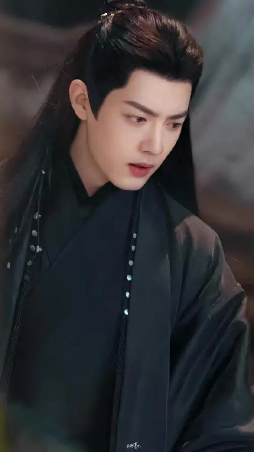 肖战藏海传进京路透#  唐三 ,时影,魏无羡,好有置顶的那张藏海  肖战