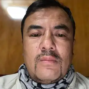 八五年的大叔头像