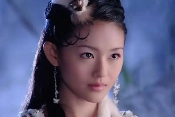 郑爽倩女幽魂聂小倩造型曝光遭群嘲又瘦又丧没鬼气没灵气