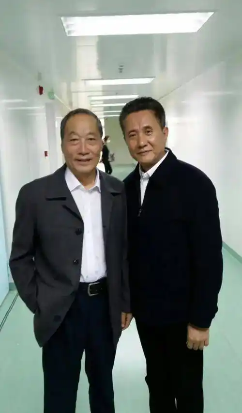 白志迪:娶小6岁的小师妹,婚后生一子,家务活都是他包_王丽华_妻子