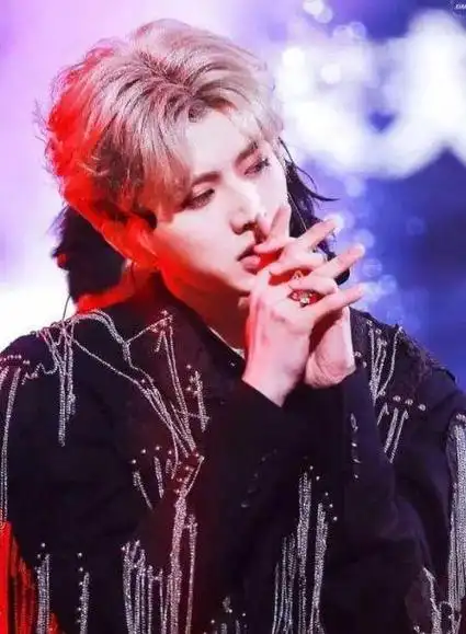 蔡徐坤放飞自我大方承认不想再装了我也是人我也需要释放