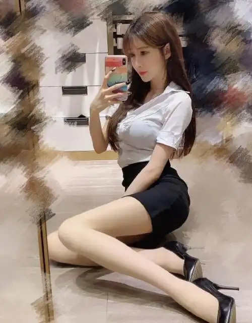 女主播私人照流出被不良商家利用深夜紧急发文别冲动