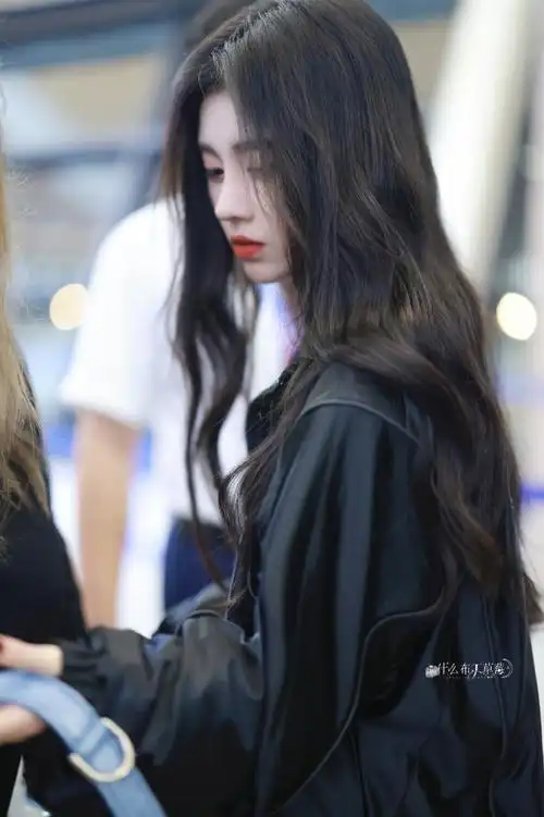 鞠婧祎#jjy#鞠婧祎姜黎非#  老公贴贴      @鞠婧祎