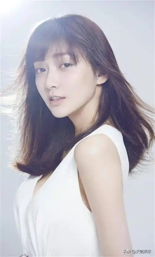 80后影视女演员潘之琳写真(1)_网络_都市_情感