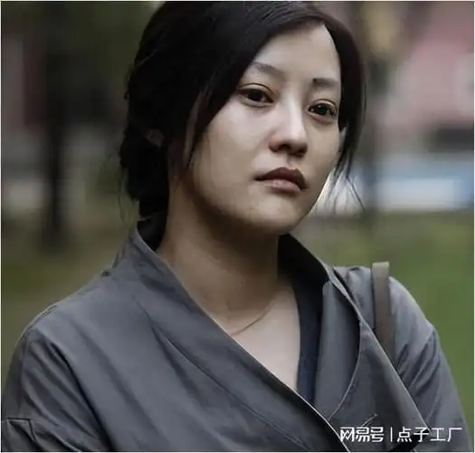 郝蕾与刘烨离婚后自己一人养育双胞胎儿子如今怎么样了