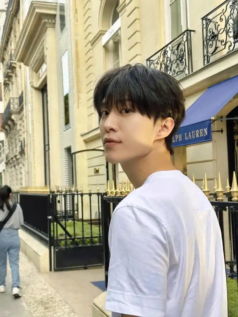 范丞丞太帅了吧我超爱.#纯情男高 #这谁顶得住啊 #干净男孩 - 抖音