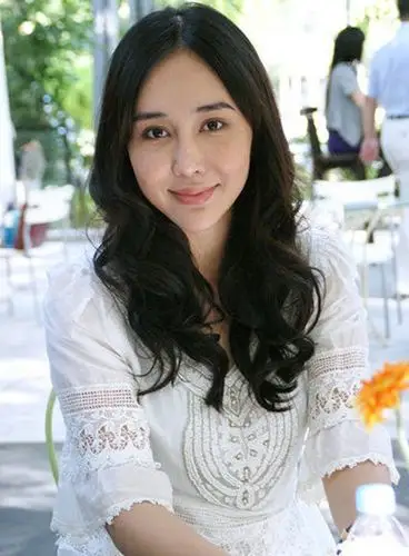 陈美行超美中长发发型图片,女明星图片,发型图片
