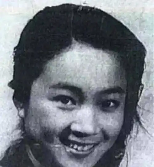 乔冠华前妻龚澎:新中国第一任美女新闻发言人的绚丽人生(上)