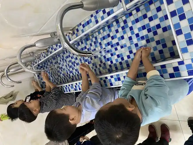 一篇有味道的推送——即小二班健康活动《我会自己擦屁股》