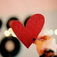 爱心破碎的图片_微信头像图片大全