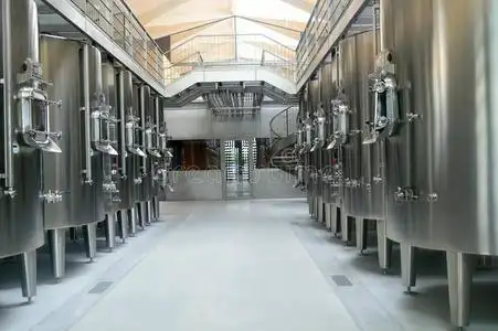 工厂酒现代的葡萄酒工厂内部照片