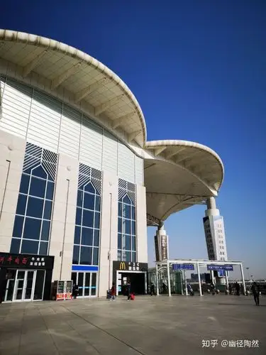 呼和浩特火车东站掠影