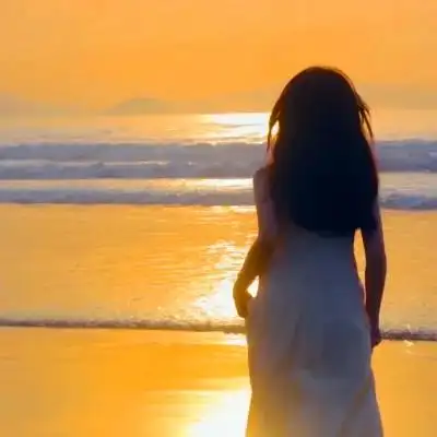 头像女简单干净气质背影