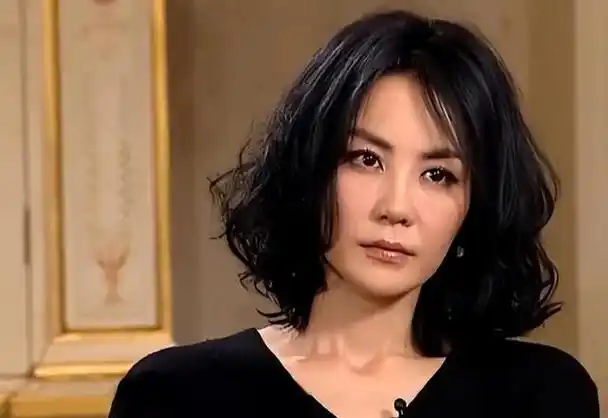 高原不后悔从王菲手中夺走窦唯如今歌手女儿成为了她的骄傲