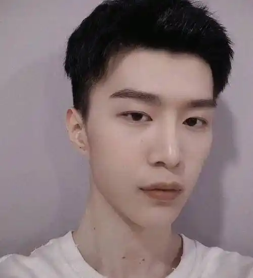 男星遇上平头造型千玺有点老气宋威龙有气场肖战霸总既视感