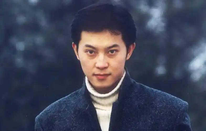 陈赫:上学时我是校草,沈腾:谁不是呢,胡歌:都靠边站_身材_中年_观众