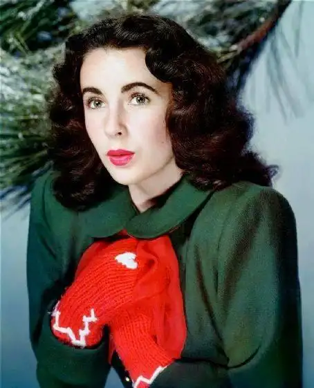 她被称为"世界头号美人",有钱有貌有7个男人爱却依旧不幸福