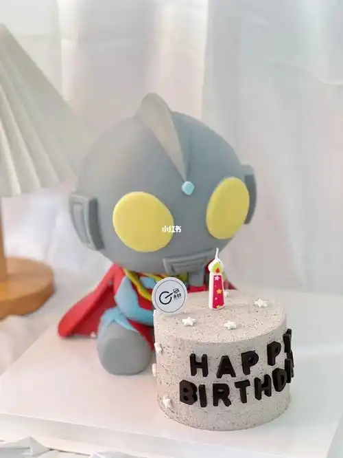 男宝宝的最爱奥特曼立体巧克力蛋糕