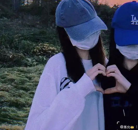 61 °★ 61▁▂▃▄▅▆▇▇▆▅▄▃▁#姐妹头像  #闺蜜头像