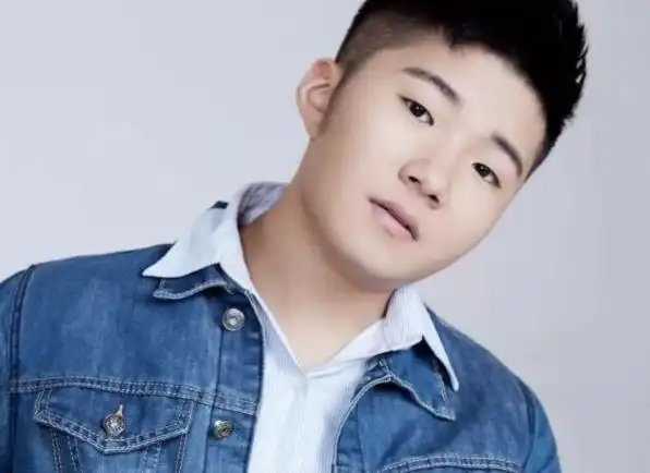 白小白对象是谁,白小白年龄多大了