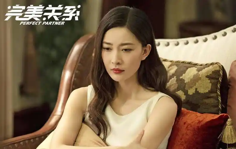 《安家》中的美女演员,曾被称为中戏校花,如今35岁却还是单身