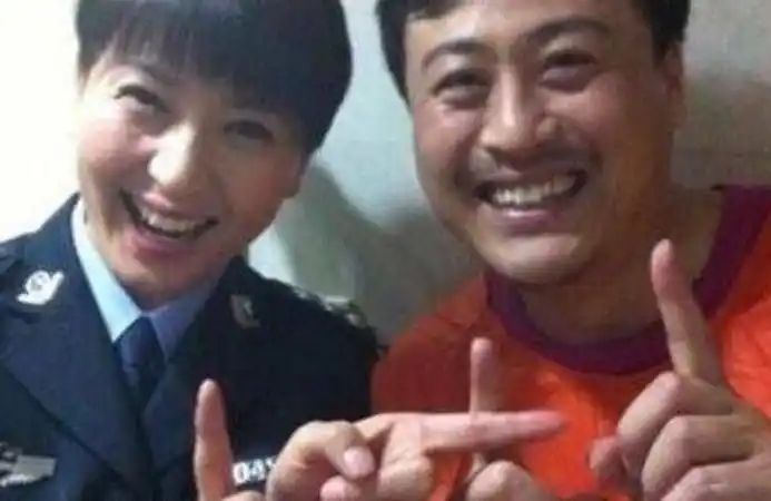 闫学晶的二婚丈夫叫做马东明,虽然官方的资料还没有正式的公开的,但是