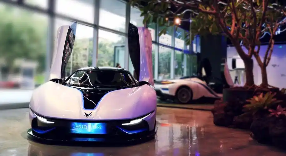 arcfox品牌将使用北汽新能源全新自平台开发,由著名汽