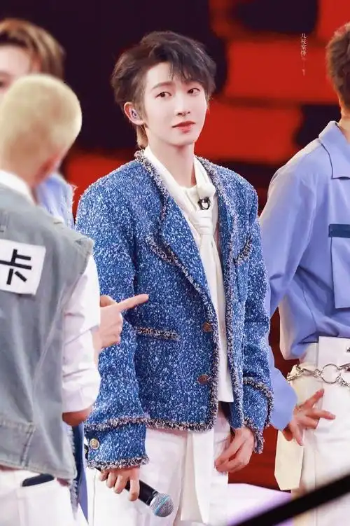 刘宇奔跑吧##into1首次撕名牌问题好多