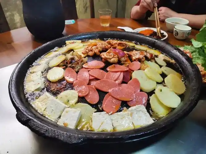 一种地方名小吃, a target="_blank" href="/item/水城烙锅/8877995"