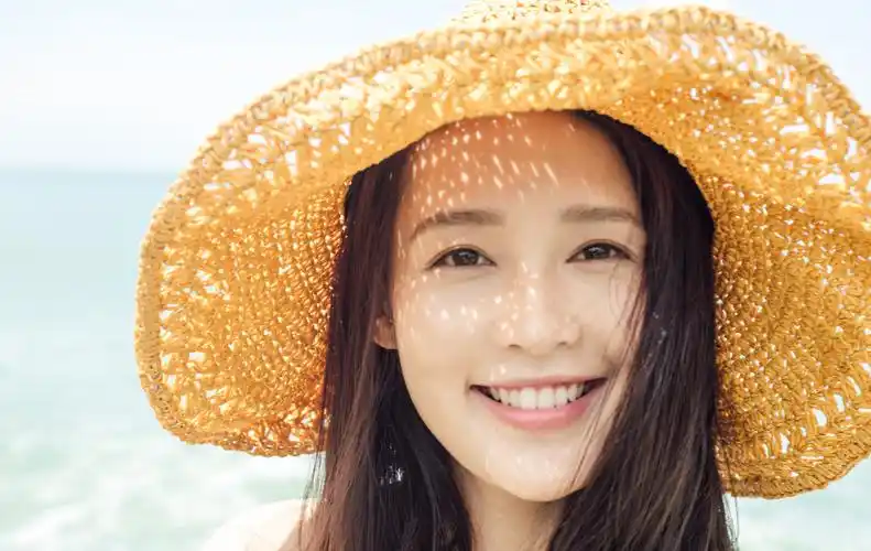 女生很漂亮但特别低调,但很低调的宝藏姐姐