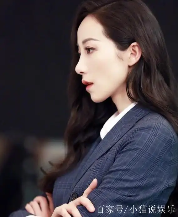 韩雪干净的气质,侧脸你依旧风采依旧!大爱!