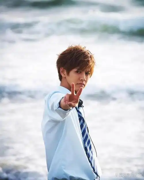 土屋太凤宣布生下第一胎"奇迹连连"generations片寄凉太当爸爸