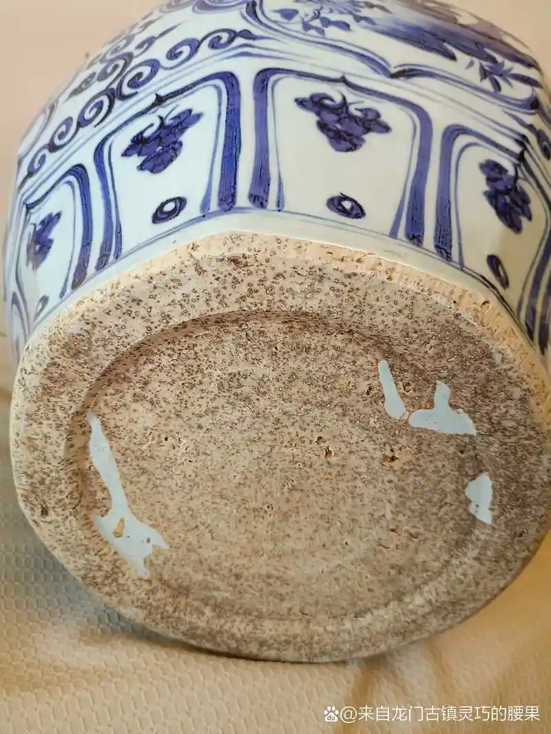 分享一件元青花麻仓土底,请藏友看看是不是麻仓土.