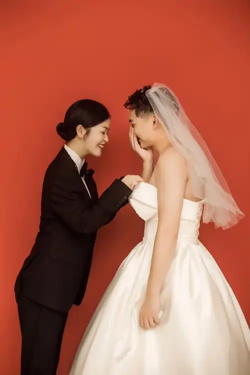 反串婚纱照