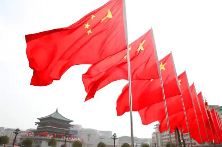 告白祖国,莲湖处处洋溢"中国红"_五星红旗