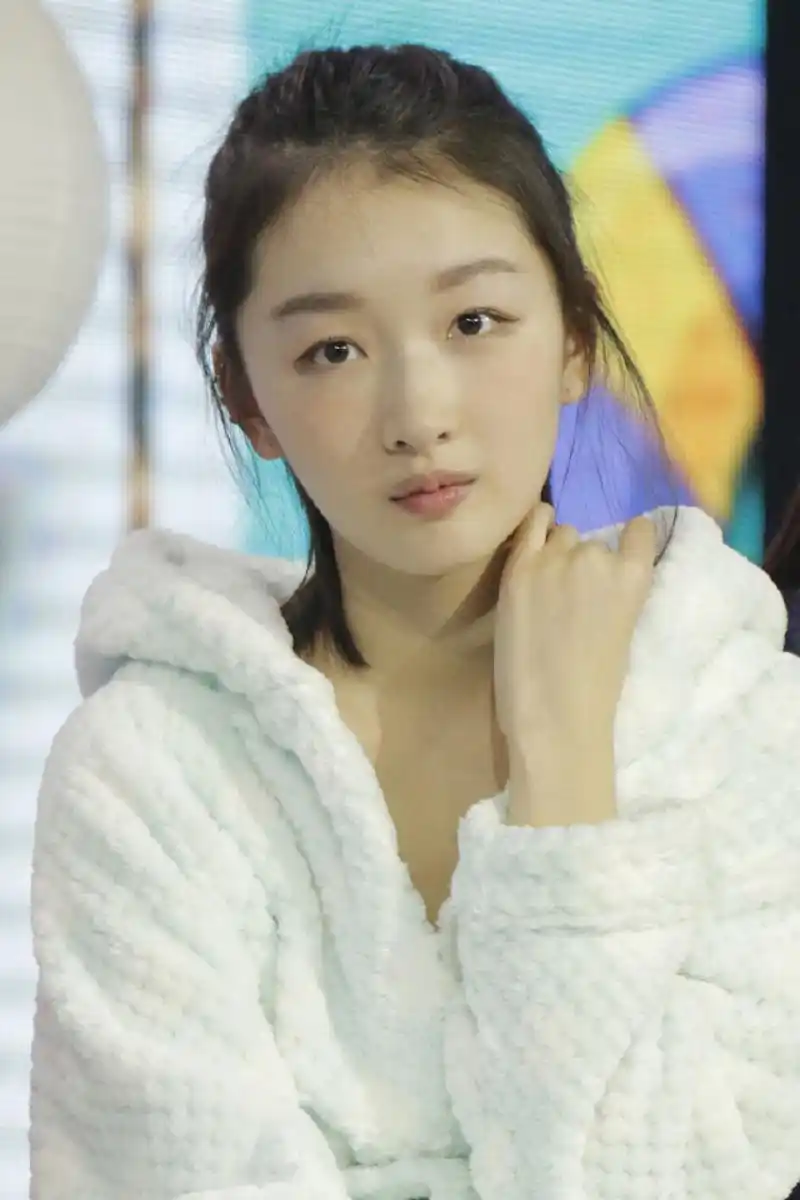 盘点!中韩娱乐圈中,那些漂亮的单眼皮女星