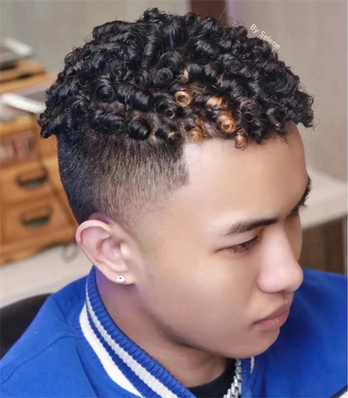 男生短发绵羊卷 酷炫时髦养眼夺目_男生烫发 - 美发站