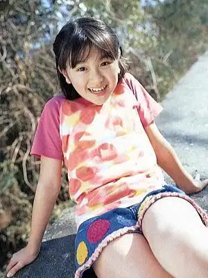 靓图集,新增中日混血童星林清罗的写真集(现有48张),下一次加相:50人.