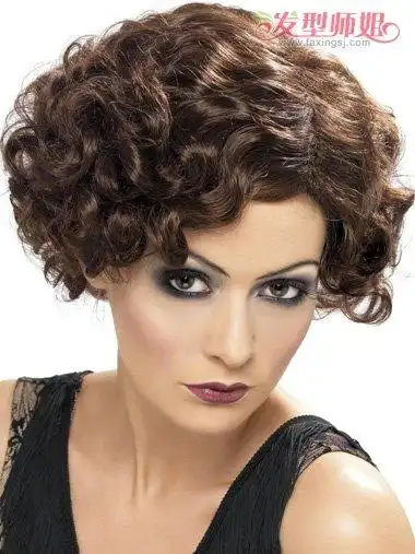 偏分小卷螺旋烫发型中卷发发型