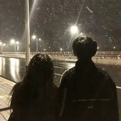 雪景情侣图片大全唯美浪漫甜蜜头像情侣