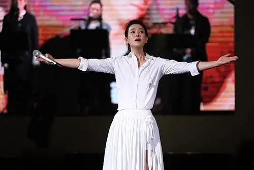 《2017 rene我敢刘若男演唱会》刘若英百感交集唱出泪,刘若男与嘉宾