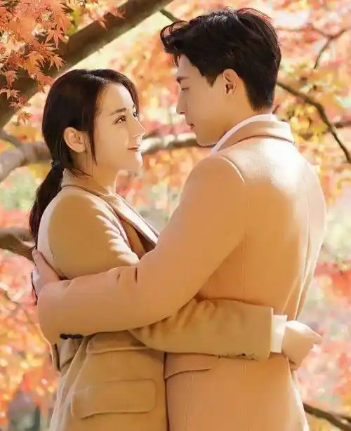 原创《一千零一夜》热巴与邓伦的十张合影,图2吓坏邓伦,图9甜蜜暴击