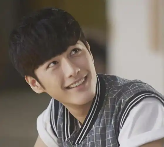 朱梓骁:做演员是我的后路