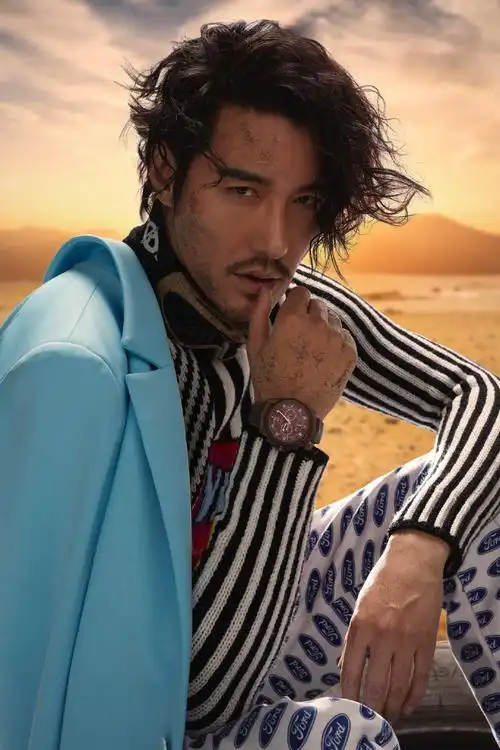 胡兵沙漠风大片写真图片67